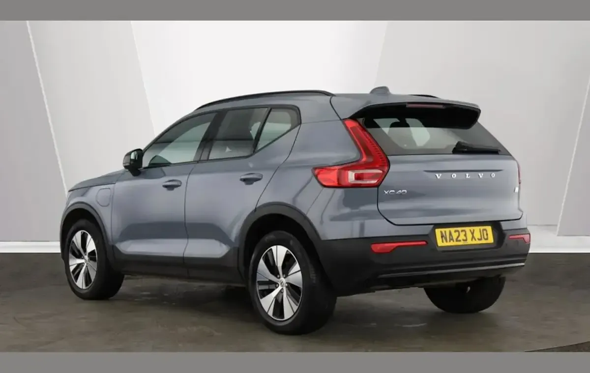 Used Volvo XC40 Plus 207 HP (152 kW) 2023 Grey SUV