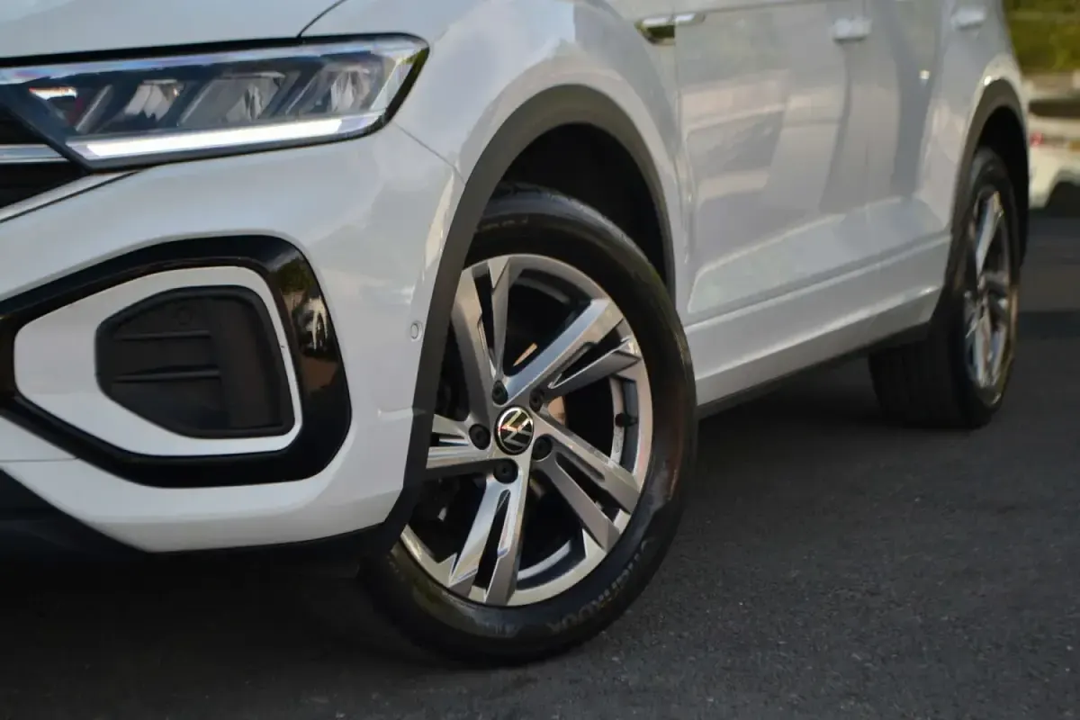 Used VW T-Roc R-line 150 HP (110 kW) 2022 White SUV