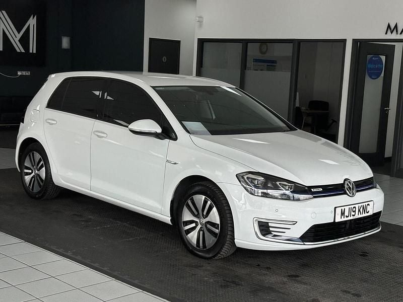 White Used 2019 VW e-Golf Hatchback | £8,995 (Fair price) - Image 1/4