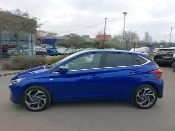 Used Hyundai i20 Premium 100 HP (73 kW) 2023 Blue Hatchback