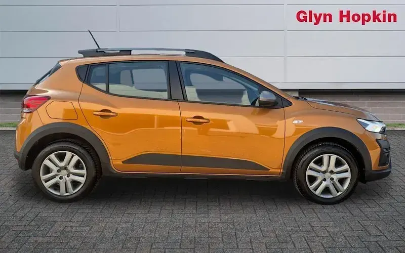 Used Dacia Sandero Expression 101 HP (74 kW) 2025 Hatchback