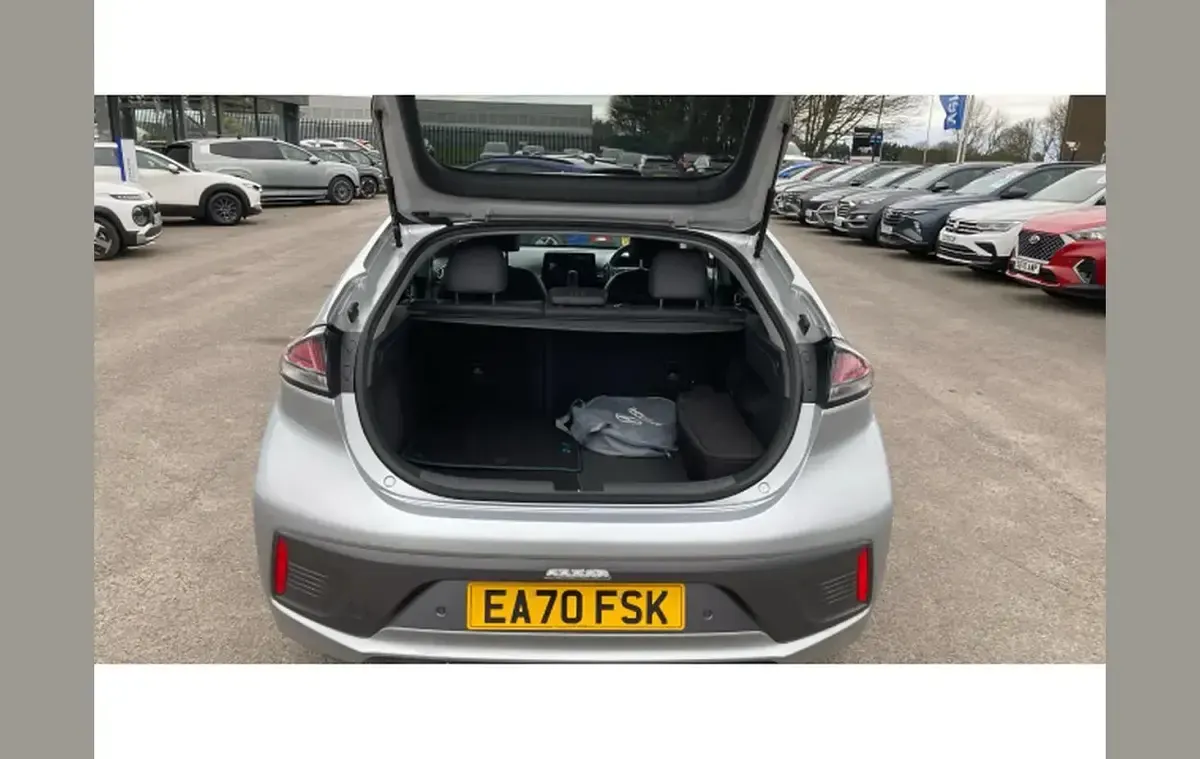 Used Hyundai Ioniq Premium SE 141 HP (103 kW) 2020 Silver Hatchback