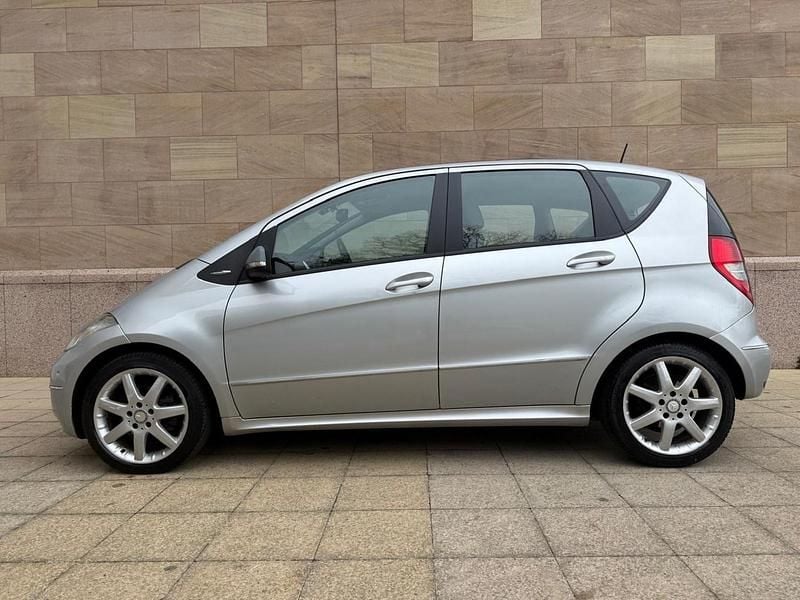 Used Mercedes A180 Avantgarde 2010 Silver Hatchback