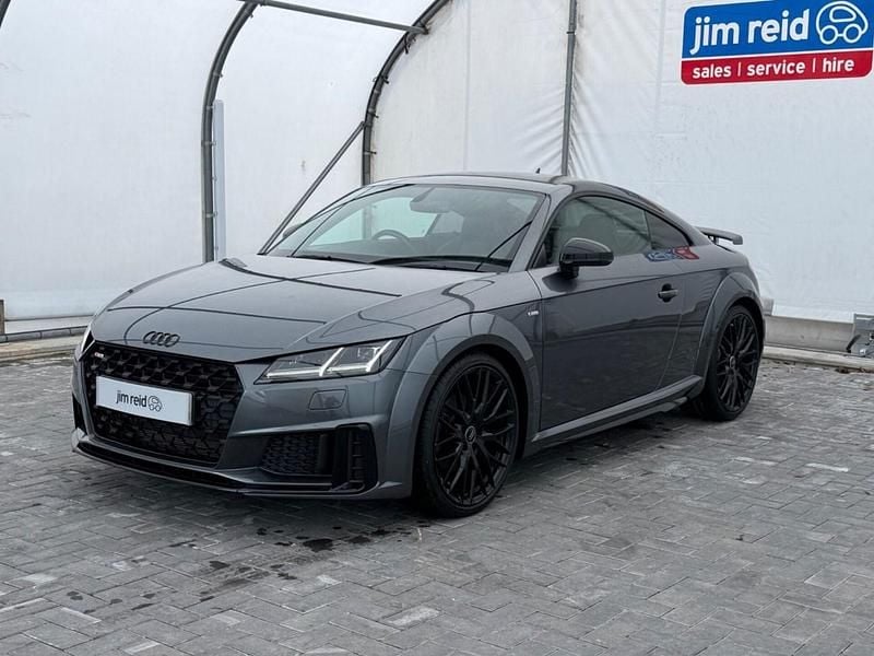 Begagnad Audi TT Black Edition 197 HK (144 kW) 2022 Grå Sportkupé