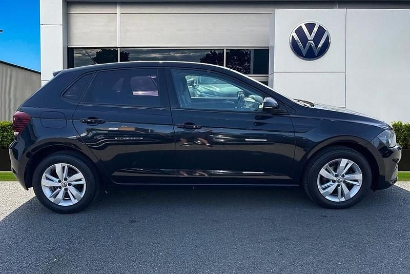 Used VW Polo SE 65 HP (47 kW) 2018 Black Hatchback
