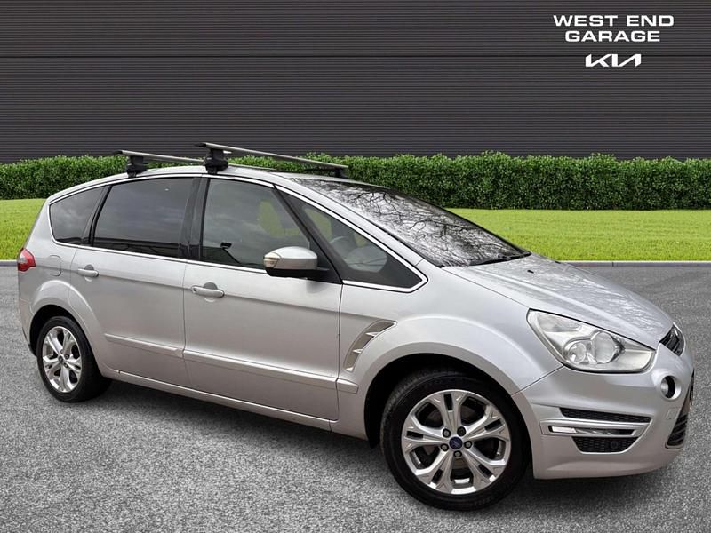 Begagnad Ford S-MAX Titanium 163 HK (119 kW) 2012 Silver Minibuss