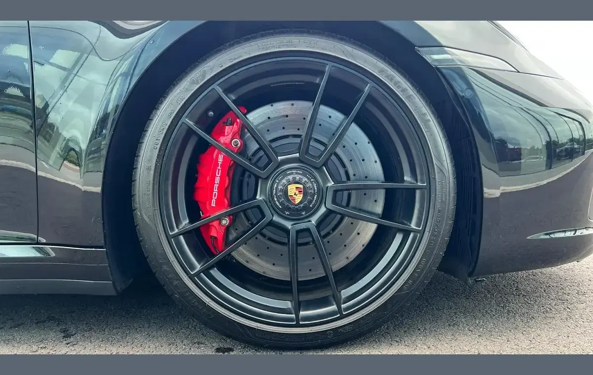 Second-hand Porsche 911 480 CP (353 kW) 2022 Negru Cabrio