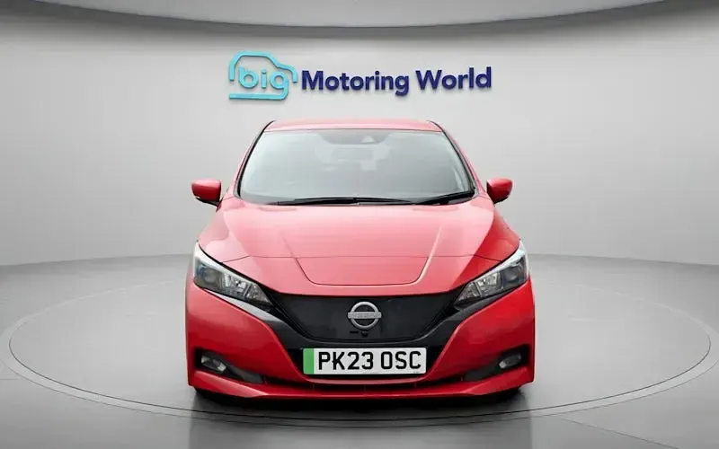 Used Nissan Leaf N-Connecta 110 kW (150 HP) 2025 Hatchback