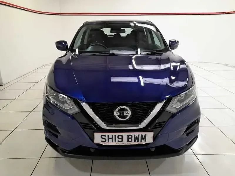 Used Nissan Qashqai Acenta Premium 115 HP (84 kW) 2019 Blue SUV