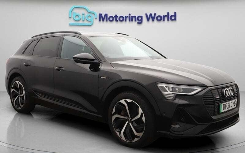Used 2023 Audi e-tron Black Edition SUV | £22,000 (Super price) - Image 1/4