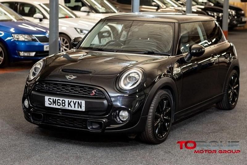 Used Mini Cooper S Hatch 192 HP (141 kW) 2018 Black Hatchback