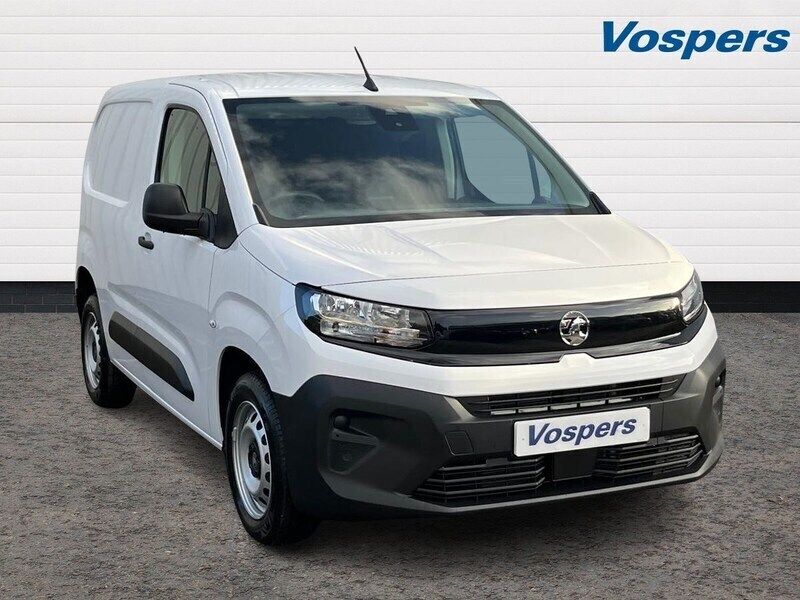 White New 2024 Vauxhall Combo MPV | £16,350 (Super price) - Image 1/3