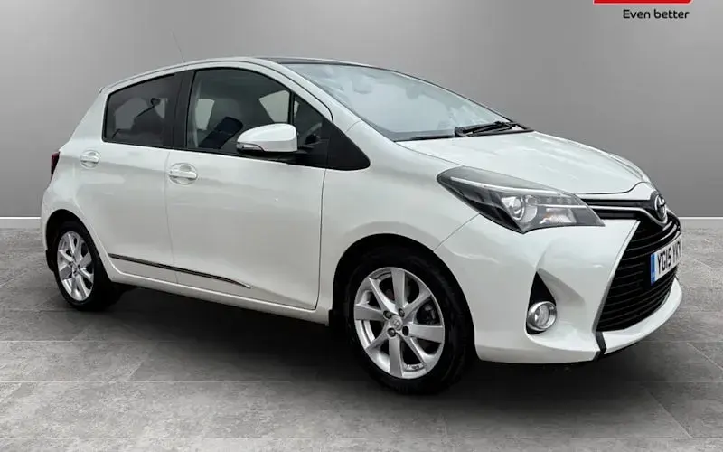 Usado Toyota Yaris Hybrid 101 CV (74 kW) 2016 Utilitario