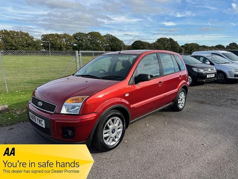 Red Used 2009 Ford Fusion Zetec Hatchback | £3,000 (Fair price) - Image 1/3