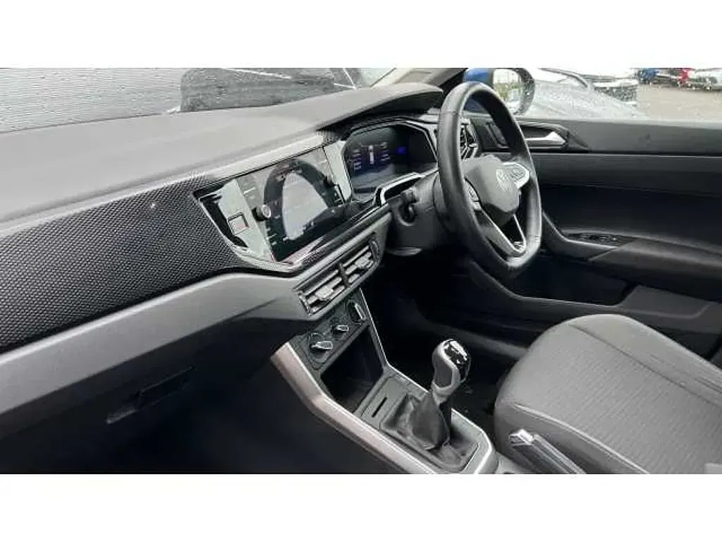 Used VW Taigo Life 95 HP (69 kW) 2024 Reef blue metallic  SUV