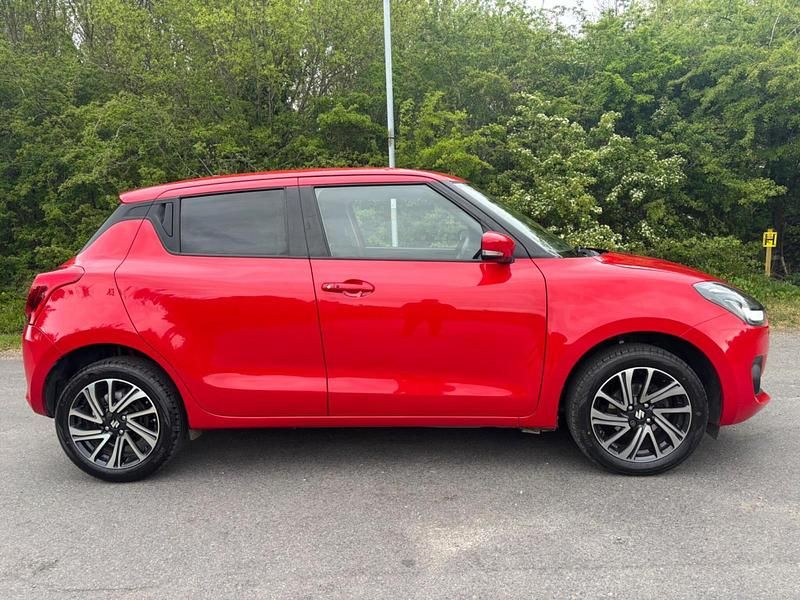 Used Suzuki Swift SZ5 83 HP (61 kW) 2022 Red Hatchback