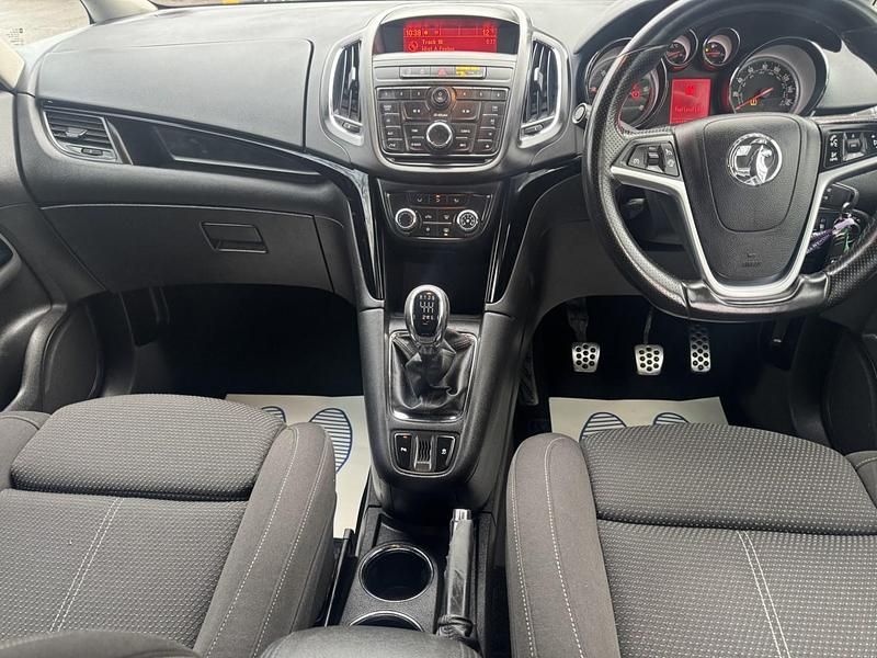 Used Vauxhall Zafira SRi 170 HP (125 kW) 2014 Black MPV