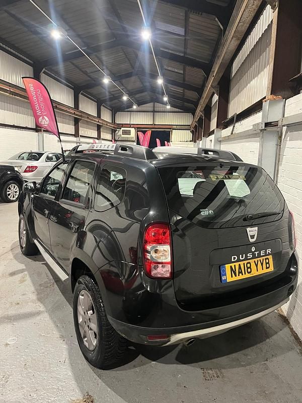 Used Dacia Duster Lauréate 2018 Black Hatchback