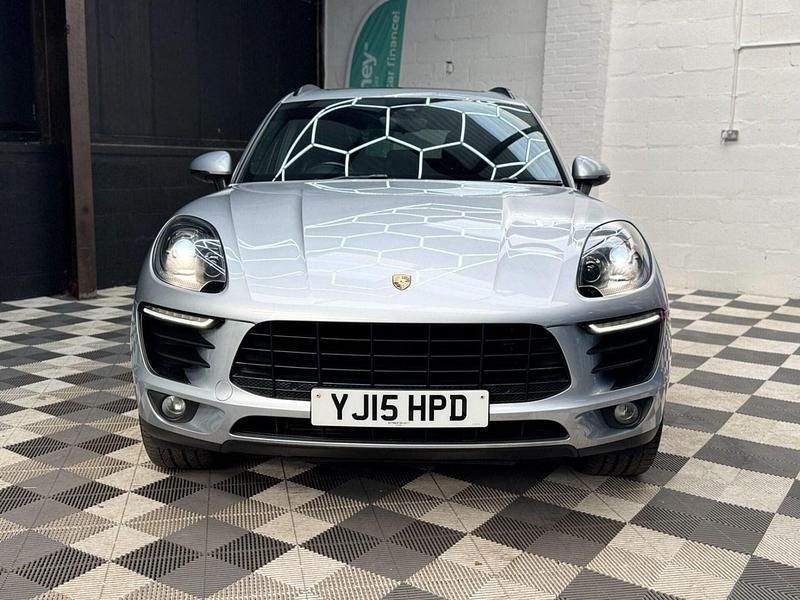 Used Porsche Macan 258 HP (189 kW) 2015 Silver SUV