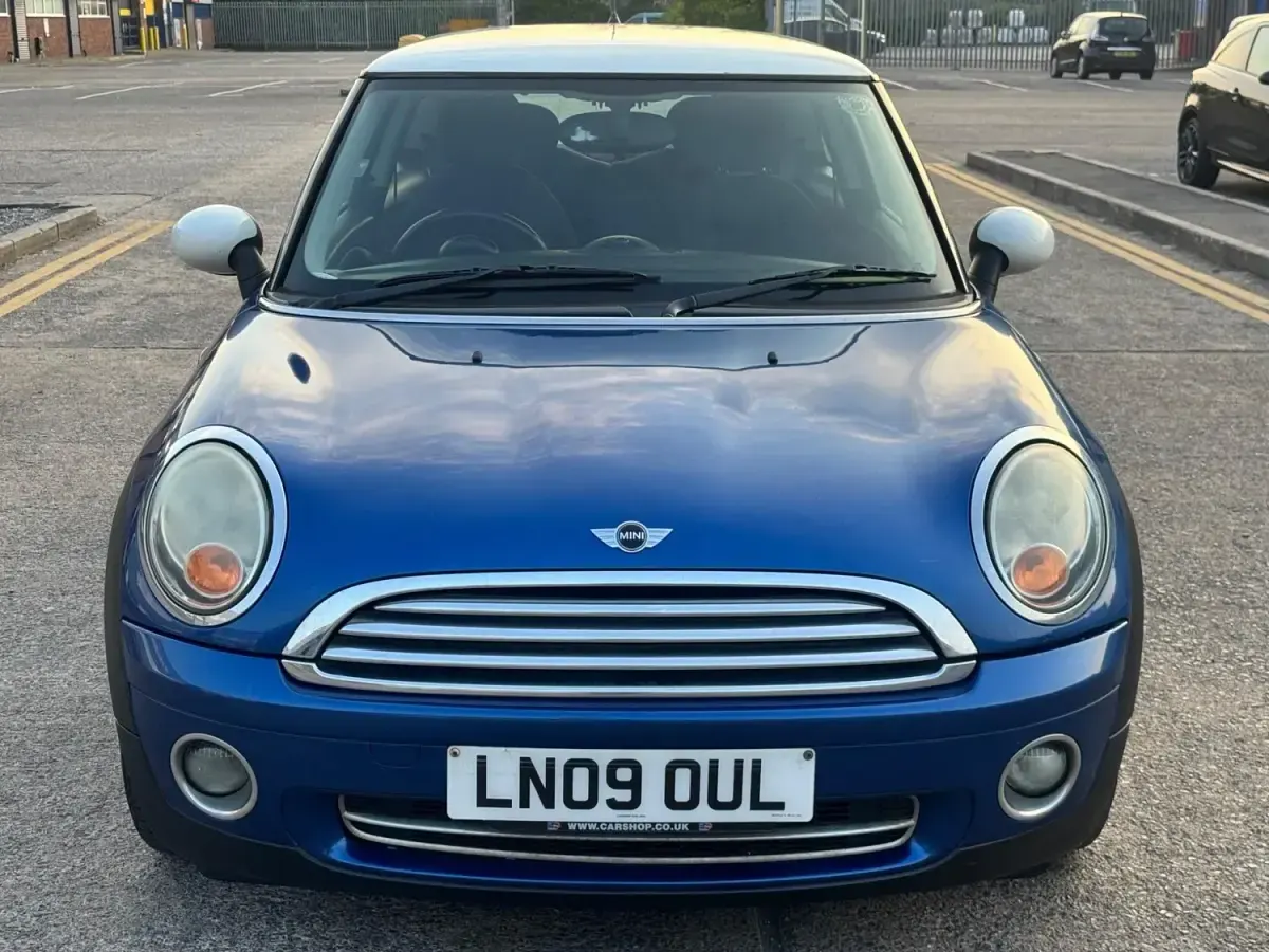 Usado Mini Cooper Hatch 2009 Azul Utilitario