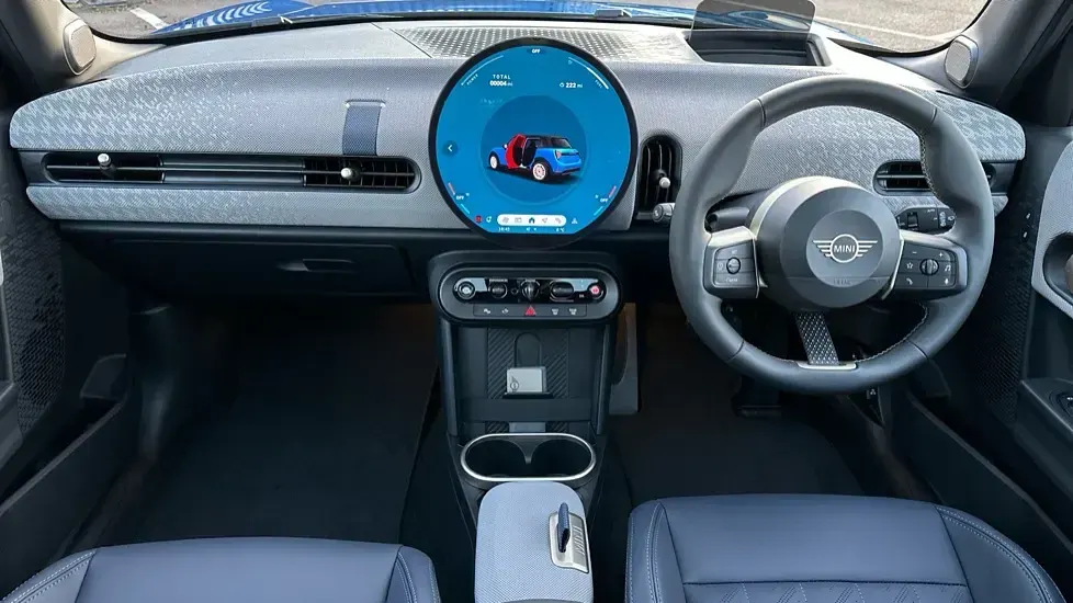 Used Mini Cooper Exclusive 113 kW (154 HP) 2025 Blue Hatchback