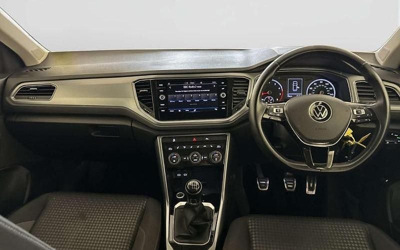 Used VW T-Roc Active 110 HP (80 kW) 2021 White SUV