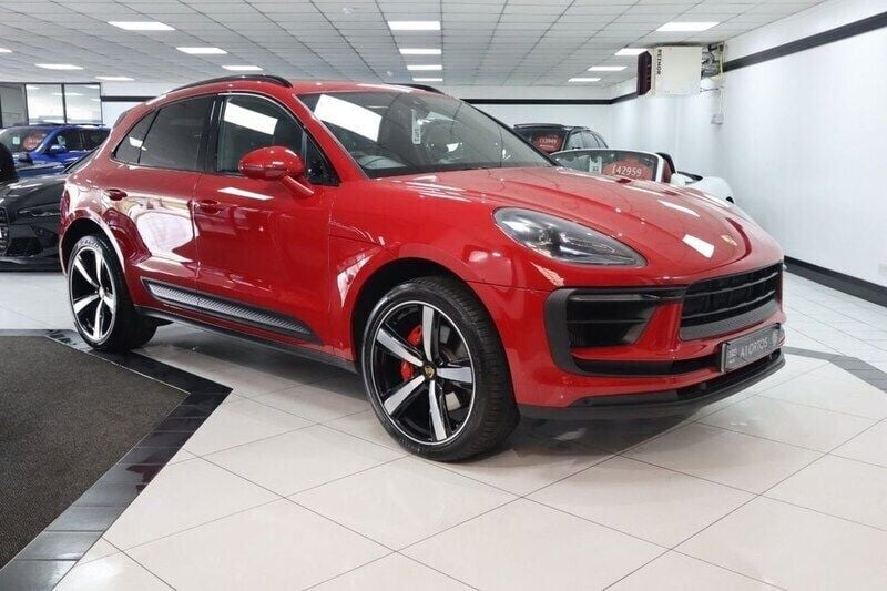 Red Used 2021 Porsche Macan SUV | £49,949 (Good price) - Image 1/4