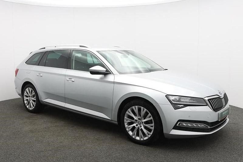 Used Skoda Superb SE L 150 HP (110 kW) 2023 Silver Estate