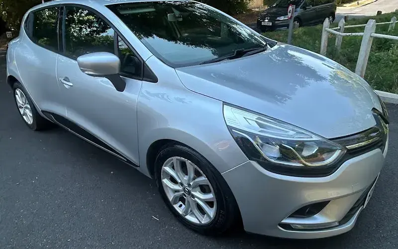 Used Renault Clio Dynamique 90 HP (66 kW) 2018 Hatchback