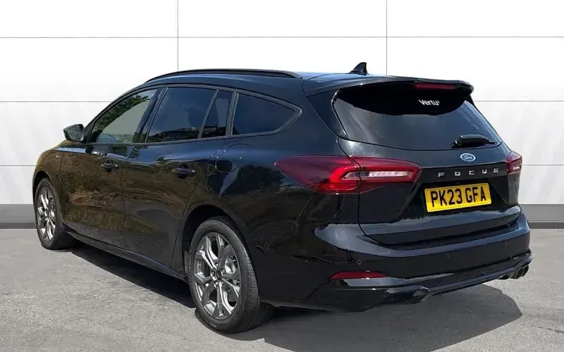 Used Ford Focus ST-Line 125 HP (91 kW) 2023 Black Estate