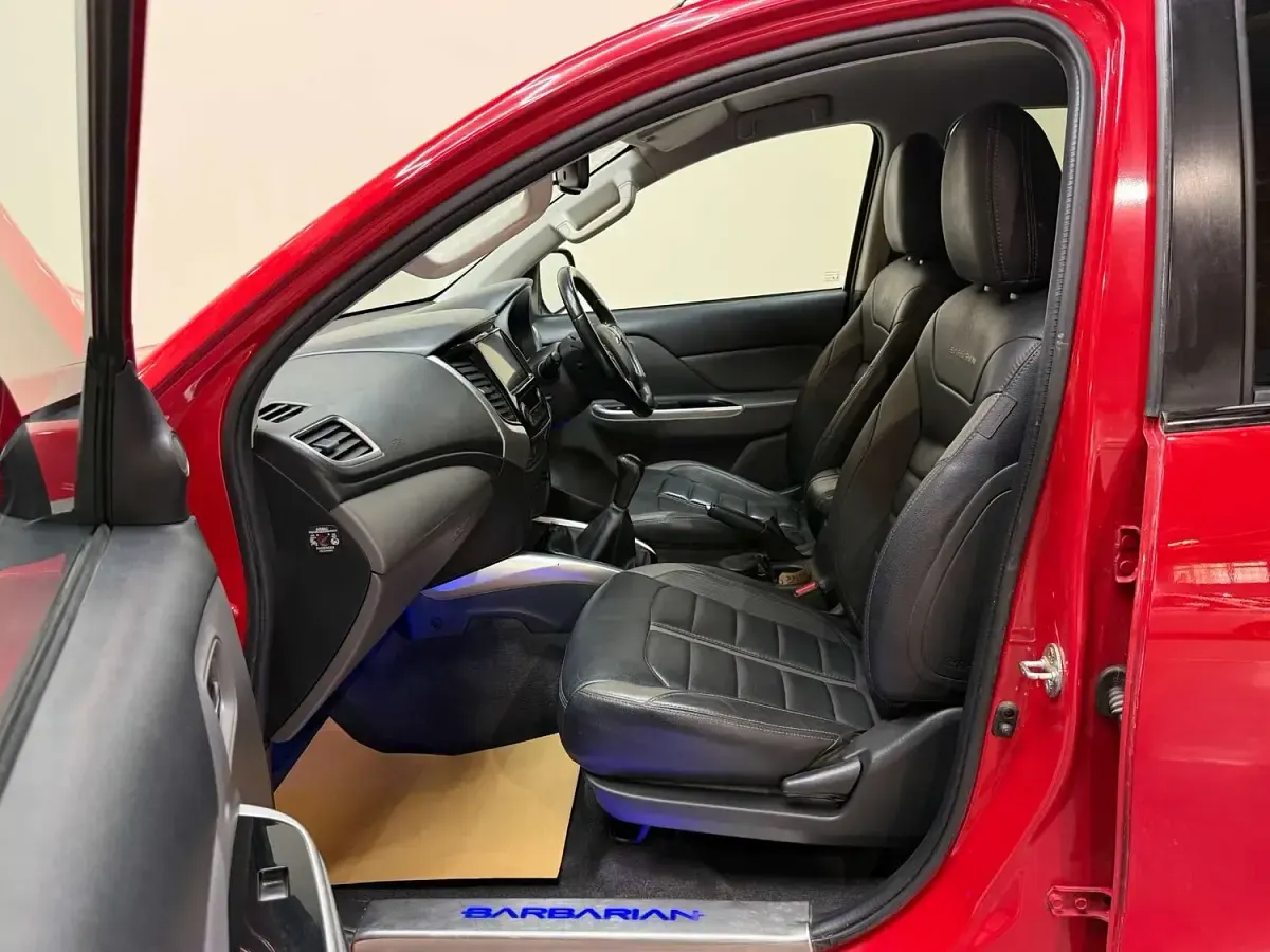 Used Mitsubishi L200 181 HP (133 kW) 2020 Red Pickup