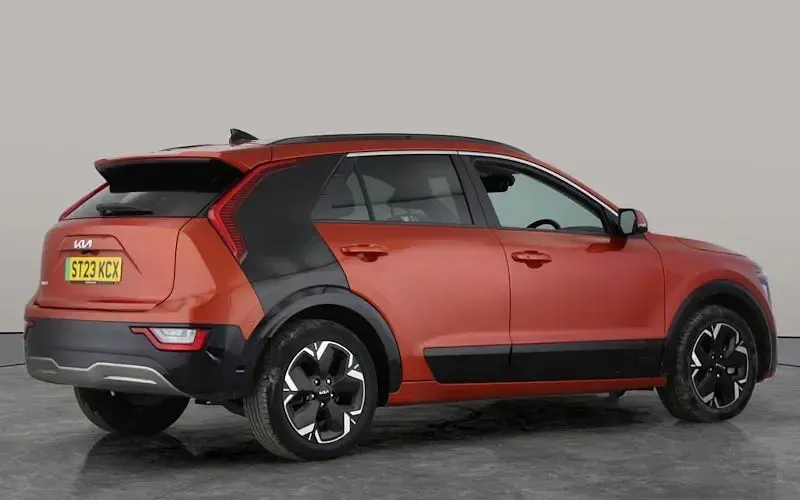 Used Kia e-Niro 150 kW (204 HP) 2023 Orange SUV