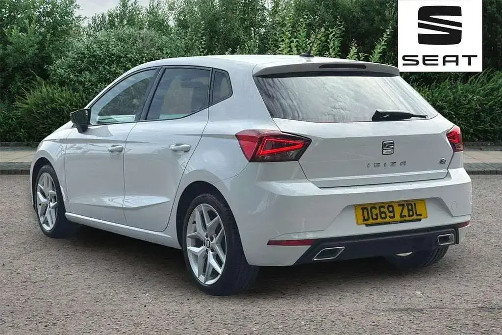 Used Seat Ibiza FR 80 HP (58 kW) 2019 White Hatchback