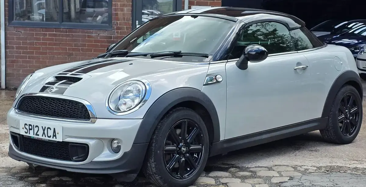 Used Mini Cooper S Coupé 184 HP (135 kW) 2012 Silver Coupe