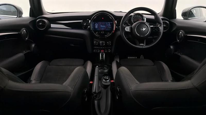 Używany Mini Cooper S Hatch 176 KM (129 kW) 2022 Czarny Hatchback