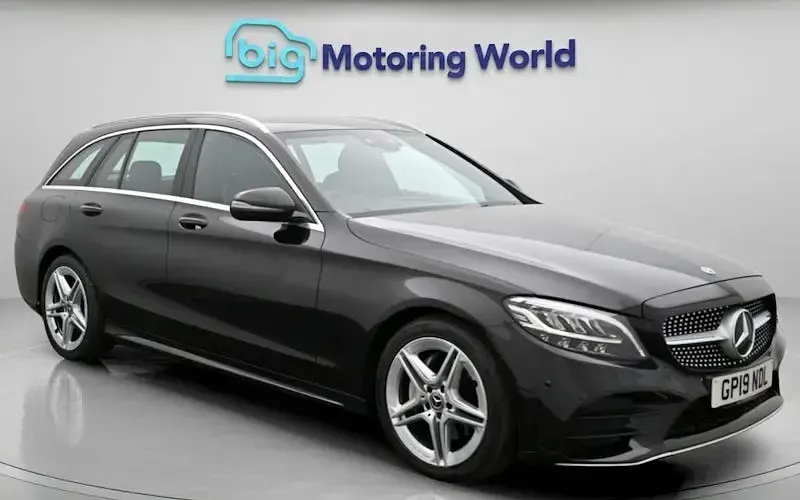 Used Mercedes C200 AMG line 184 HP (135 kW) 2019 Estate