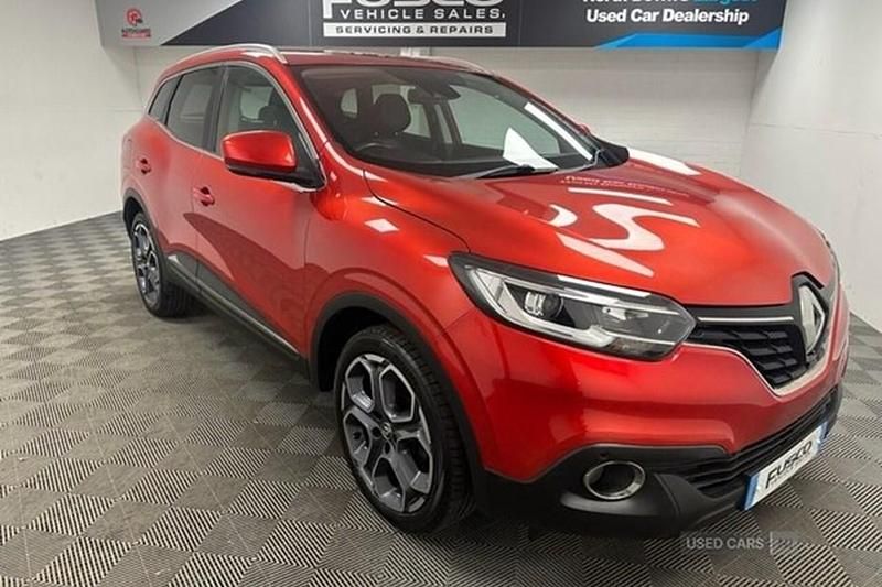 Red Used 2017 Renault Kadjar Dynamique SUV | £8,495 (Fair price) - Image 1/1