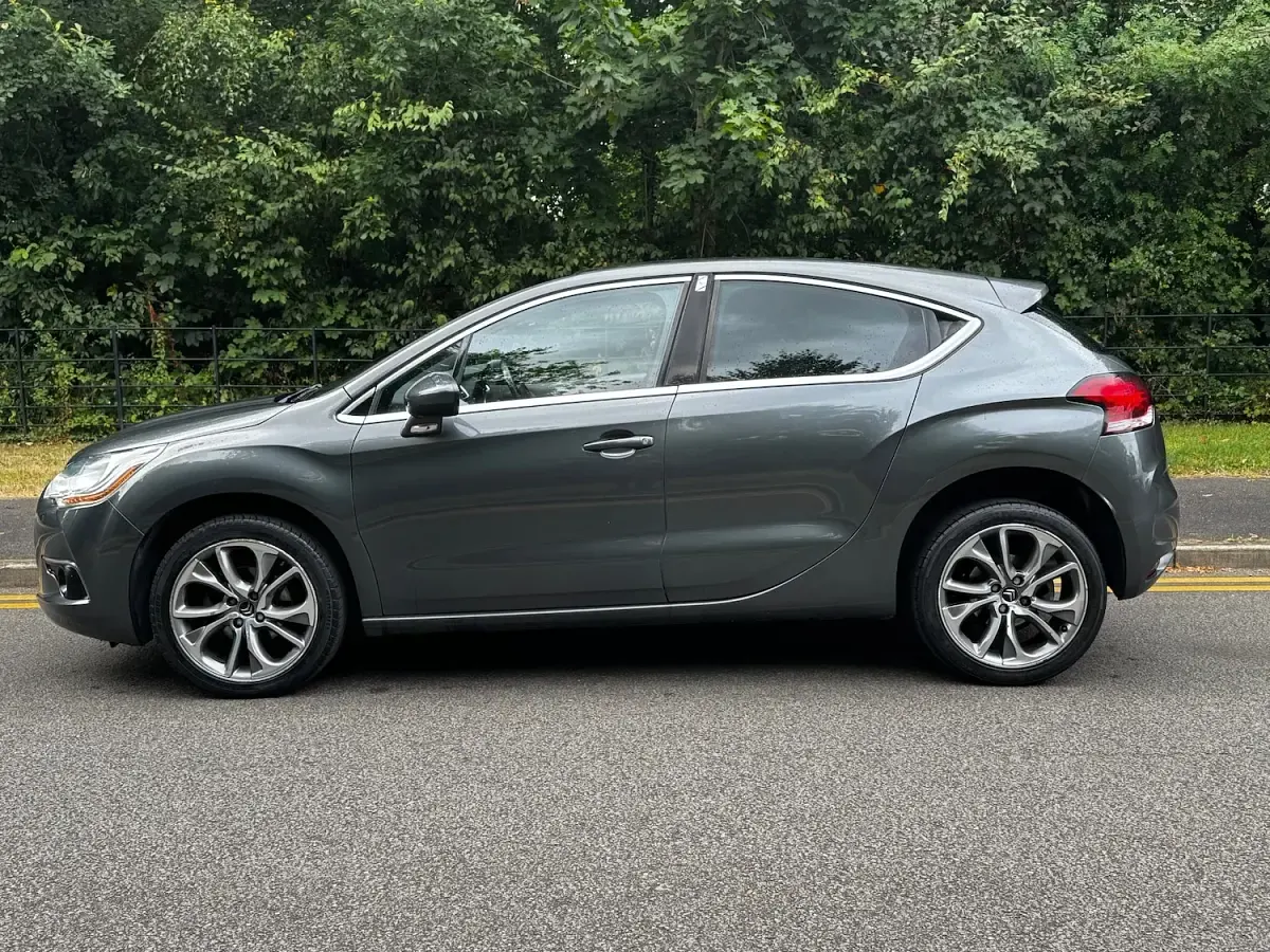 Used Citroën DS4 Start 115 HP (84 kW) 2014 Grey Hatchback