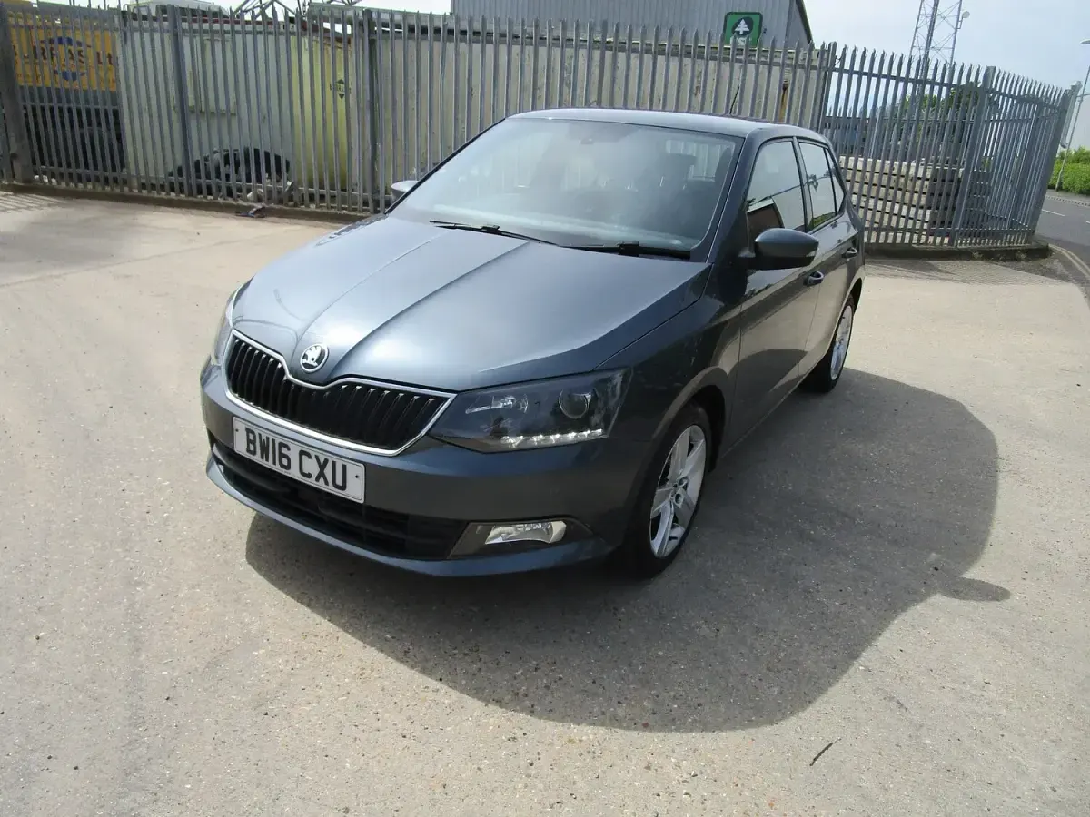 Used Skoda Fabia SE L 90 HP (66 kW) 2016 Grey Hatchback