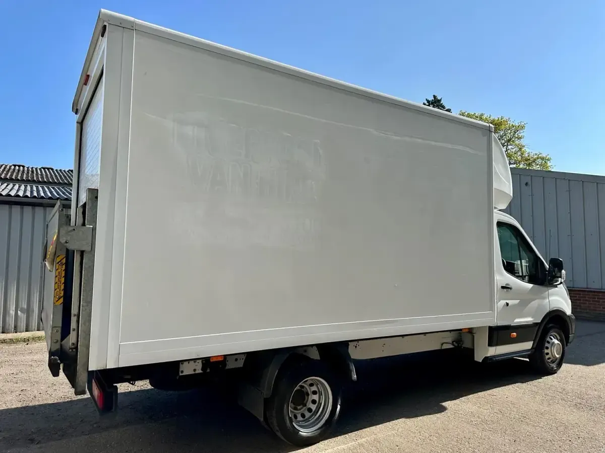 Second-hand Ford Transit S 130 CP (95 kW) 2020 Alb Cabrio