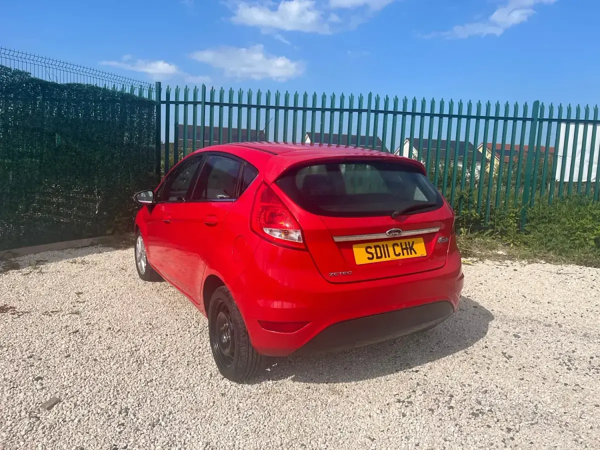 Used Ford Fiesta Zetec 2011 Red Hatchback