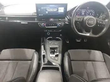 Used Audi A4 Black Edition 190 HP (139 kW) 2019 White Sedan