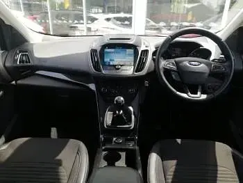 Used Ford Kuga Titanium 120 HP (88 kW) 2018 Red SUV