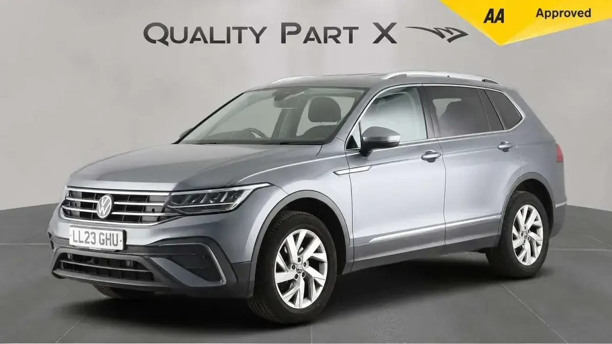 Used VW Tiguan Allspace Life 150 HP (110 kW) 2023 Grey SUV