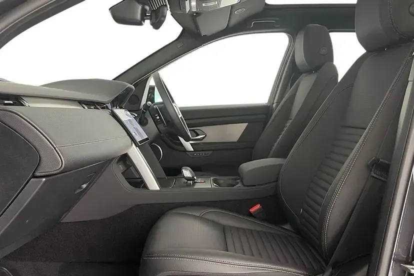 New Land Rover Discovery Sport SE Dynamic 269 HP (197 kW) 2026 Grey SUV