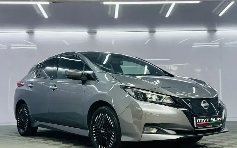 Used Nissan Leaf N-Connecta 160 kW (218 HP) 2022 Hatchback
