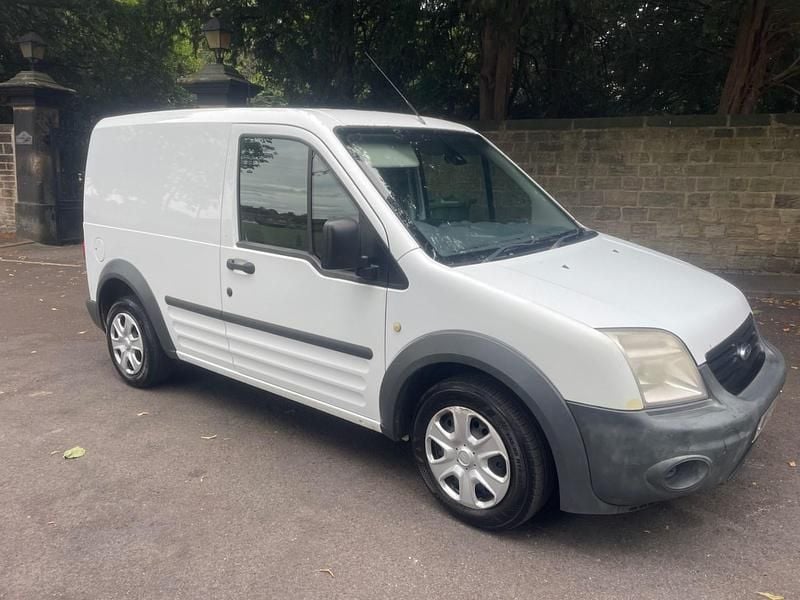 White Used 2013 Ford Transit Trend Van | £2,290 (Fair price) - Image 1/4
