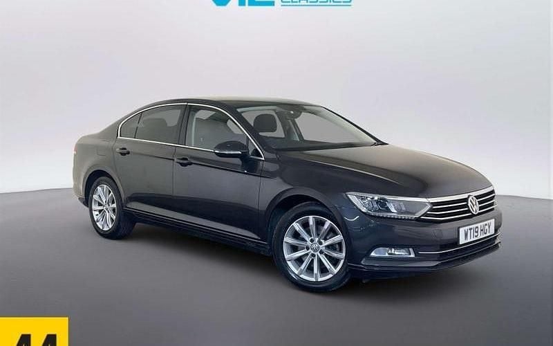 Usado VW Passat Business 150 HP (110 kW) 2019 Sedan