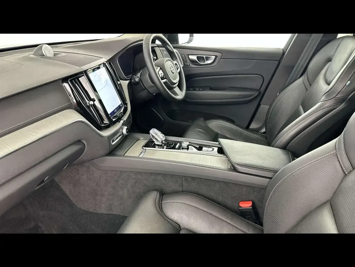 Used Volvo XC60 Ultra 2025 Silver SUV