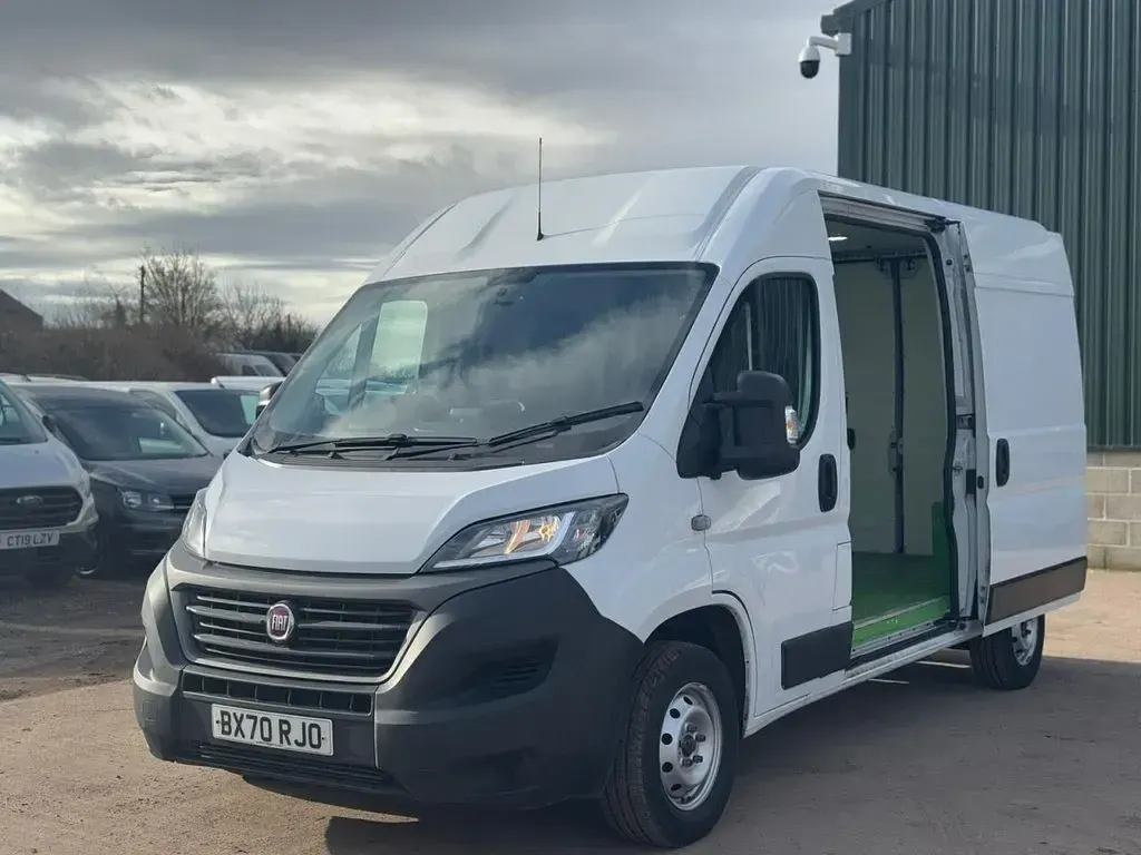 Used Fiat Ducato 140 HP (102 kW) 2020 White Van